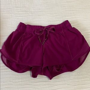 Lululemon Hotty Hot Shorts— 2.5” inseam